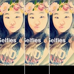 Meet your Posher, Caitlin